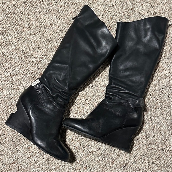 Tsubo Shoes - Tsubo Black Leather Wedge Knee High  Boots - Size 6.5